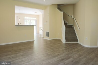 7300 Serenade Cir, Clinton, MD 20735 - photo 4