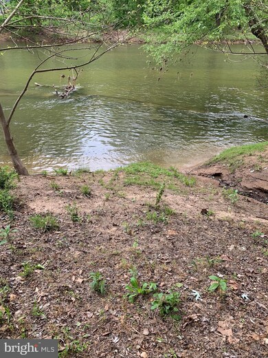 1533 Constant Run Rd, Great Cacapon, WV 25422 - photo 6