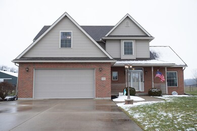 17125 Tecumseh Dr W, Wapakoneta, OH 45895 - photo 2