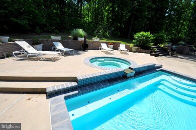 6314 Towering Oak Rd, Fredericksburg, VA 22407 - photo 2