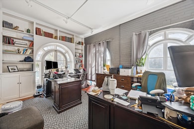 2404 Rio Grande St, Austin, TX 78705 - photo 5