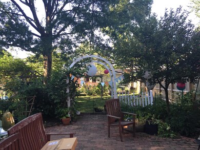 38 Fallis Rd, Columbus, OH 43214 - photo 2