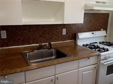 249 Grand Ave unit A, Camden, NJ 08105 - photo 4