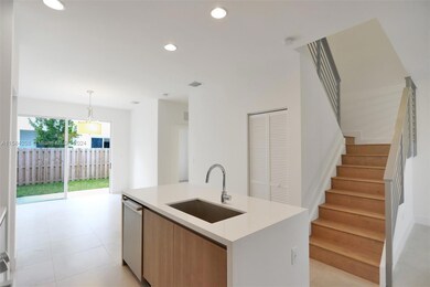 10270 NW 72nd Terrace, Doral, FL 33178 - photo 4