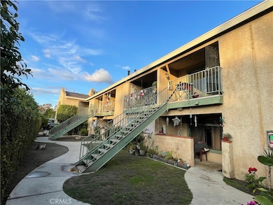 3275 E Artesia Blvd, Long Beach, CA 90805 - photo 2