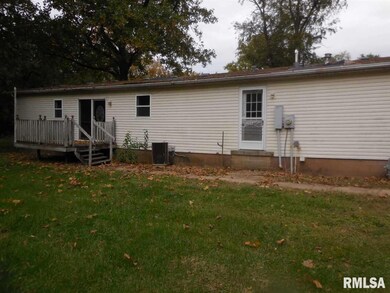 400 E Myrtle St, Virginia, IL 62691 - photo 3