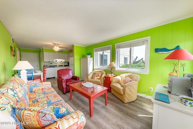 Southwinds A6 Living Room 3