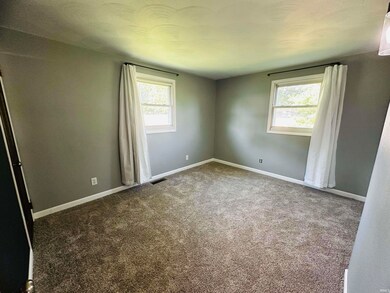 122 E Burrell St, Odon, IN 47562 - photo 6