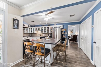 117STNICHOLAS-32