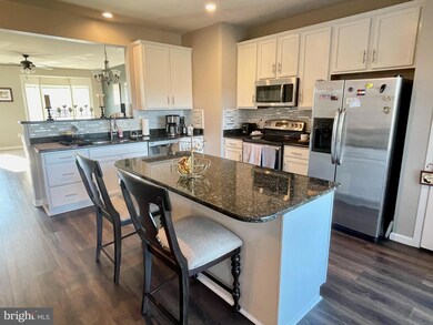 10377 Lantern Ln, Hagerstown, MD 21740 - photo 5