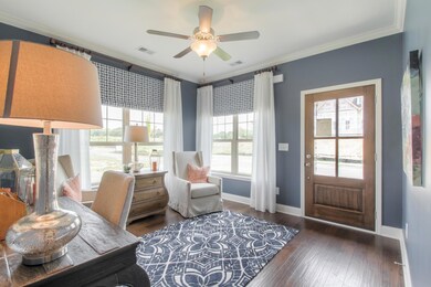 Raleigh Sunroom Entry (MODEL)