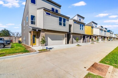 0-web-or-mls-512 Highland Oaks Ln-15