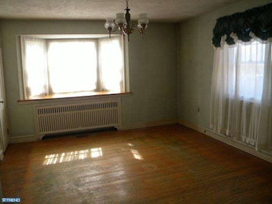 1315 Natalie Rd, Phoenixville, PA 19460 - photo 4