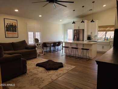 85 S Maple Ct, Chandler, AZ 85226 - photo 4