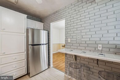 6417 Country Club Ct, Hyattsville, MD 20785 - photo 7