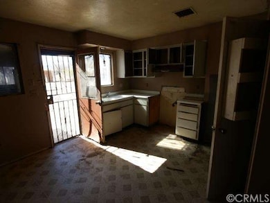 64837 3rd St S, Joshua Tree, CA 92252 - photo 5