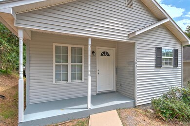 1703 Daytona Dr, Johnson City, TN 37601 - photo 3