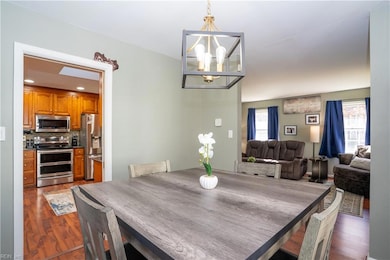 108 Long Bridge Rd, Hampton, VA 23669 - photo 4