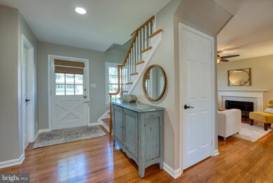 4640 Tara Dr, Fairfax, VA 22032 - photo 5