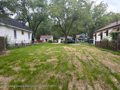 524 N Deerfield Ave, Lansing, MI 48917 - photo 5