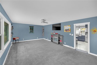 502 S Piatt St, Monticello, IL 61856 - photo 4