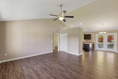 2781 Shamu Dr, Hebron, KY 41048 - photo 3