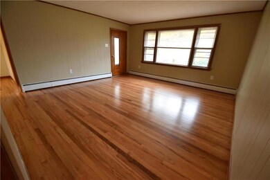 1209 Bayberry Rd, Pen Argyl, PA 18072 - photo 3