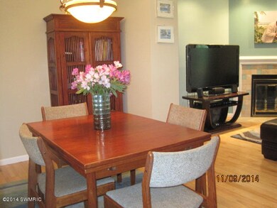 Dining Rm eating Area