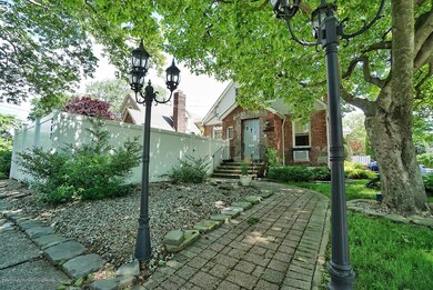 267 Locust Ave, Staten Island, NY 10306 - photo 6