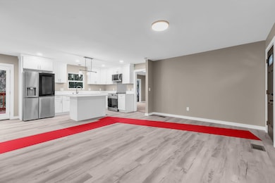 2065 Shelby Dr, Clarksville, TN 37043 - photo 5