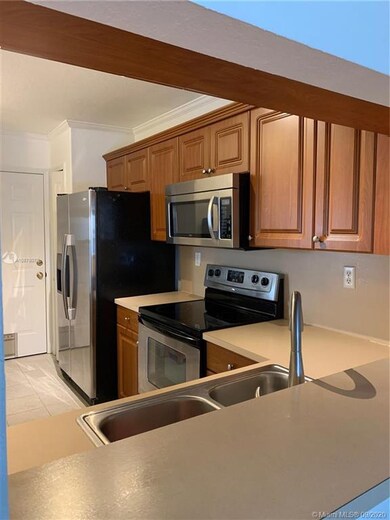 4834 NW 114th Ct, Doral, FL 33178 - photo 6