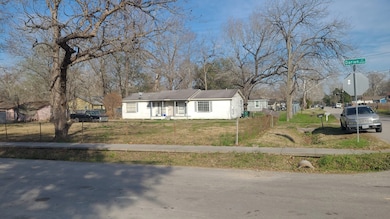 7301 Touchstone St, Houston, TX 77028 - photo 4