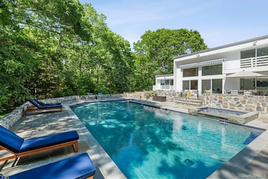 715 Hands Creek Rd, East Hampton, NY 11937 - photo 2