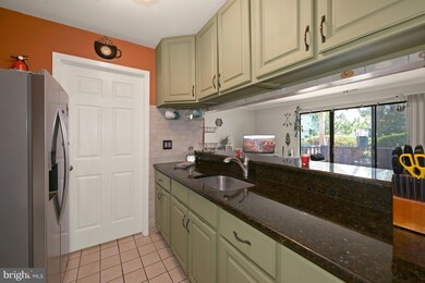 307 Hunter Ct unit 307, Marlton, NJ 08053 - photo 4