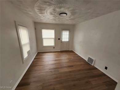 528 Gridley St, Akron, OH 44306 - photo 7