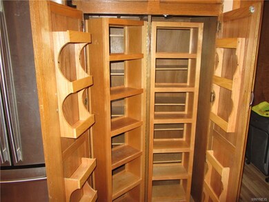 1556 Master St, North Tonawanda, NY 14120 - photo 6