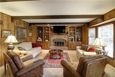 7906 Westgate Dr, Lenexa, KS 66215 - photo 2