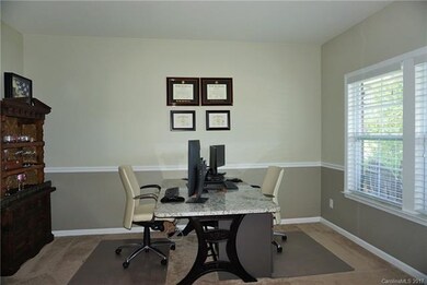 FRENCH DOOR OFFICE OR DEN / PERFECT!