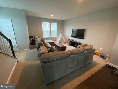 2814 Pinebrook Rd, Landover, MD 20785 - photo 7