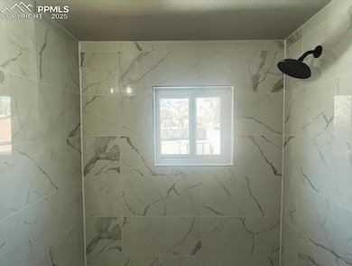 912 Baltic St, Colorado Springs, CO 80903 - photo 6