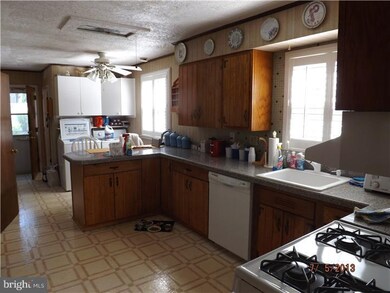 814 Coach Rd, Blackwood, NJ 08012 - photo 4