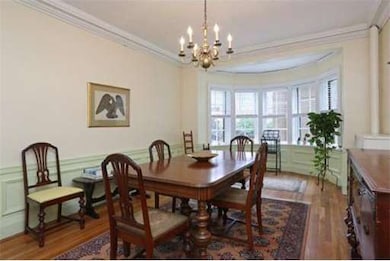 983 Memorial Dr unit 202, Cambridge, MA 02138 - photo 4