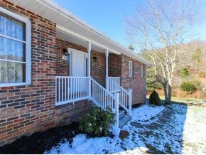 155 Hughes St, Johnson City, TN 37601 - photo 2