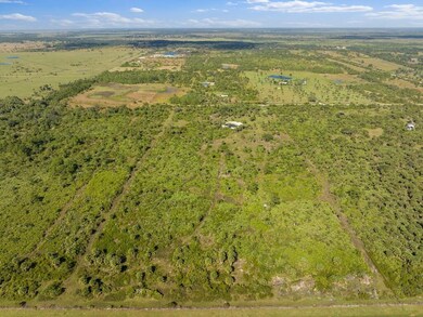 1188 Cabbage Ln, Okeechobee, FL 34974 - photo 6