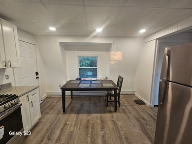 162 Prospect St unit 3rd Floor, Lawrence, MA 01841 - photo 5