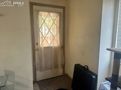 Door going out to enclosed yard