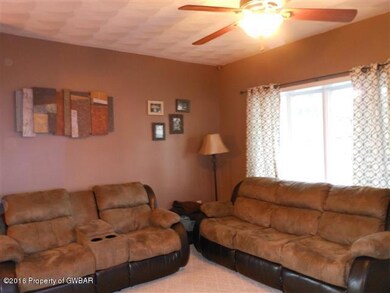 455 Chestnut Ave, Kingston, PA 18704 - photo 5