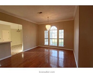 1710 Laura Ln unit CS, College Station, TX 77840 - photo 3