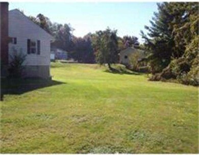 381 Shea St, Fitchburg, MA 01420 - photo 2