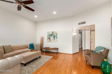 10524 W Ocotillo Dr, Sun City, AZ 85373 - photo 7